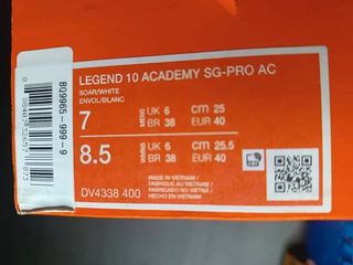 Scarpe calcio Nike Legend 10 Academy SG-Pro