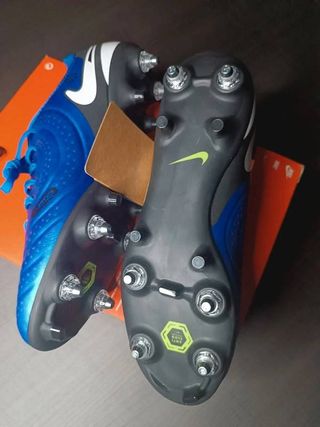 Scarpe calcio Nike Legend 10 Academy SG-Pro