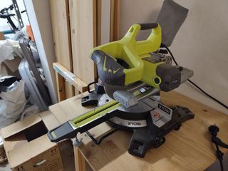 Ingletadora telescópica EMS216 1500 W diá. 216 mm