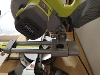 Ingletadora telescópica EMS216 1500 W diá. 216 mm