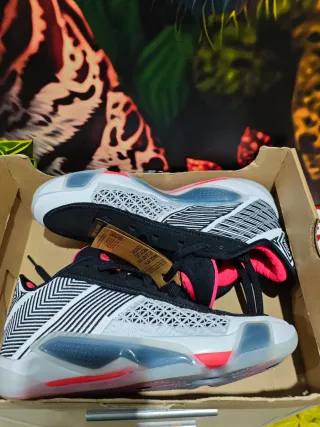 Air Jordan XXXVIII LOW Zapatillas Baloncesto