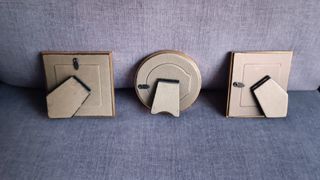 3 piccoli quadri dorati