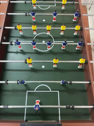 Mesa de futbolín multijuegos
