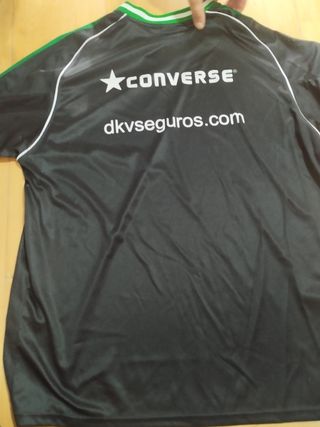 Camiseta Deportiva Converse Negra y Verde