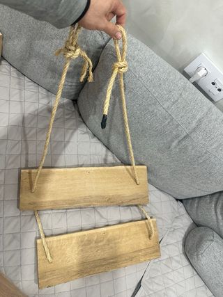 Scaffale a parete in legno