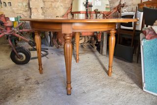 Mesa redonda extensible de madera