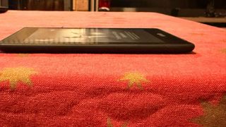 Kindle 10ª Gen 8GB Negro + Cable + Funda