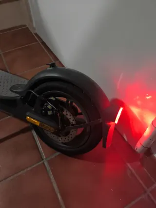 Patinete Eléctrico Xiaomi Mi 365