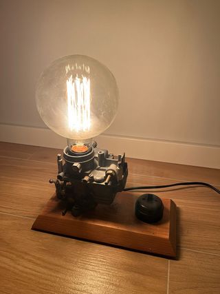 Lampada Vintage Carburatore Moto Industriale