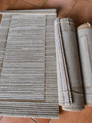 Tappeti in iuta beige e marrone