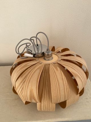 Lámpara de diseño madera y metal