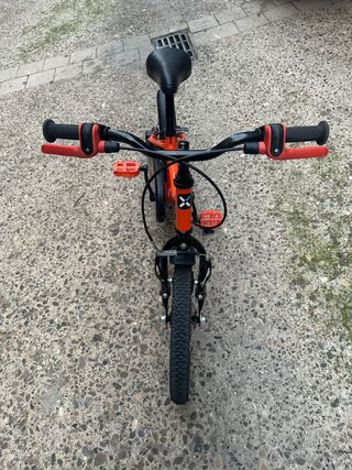 Bicicleta Infantil B-TWIN Robot 500. Ruedas de 16”