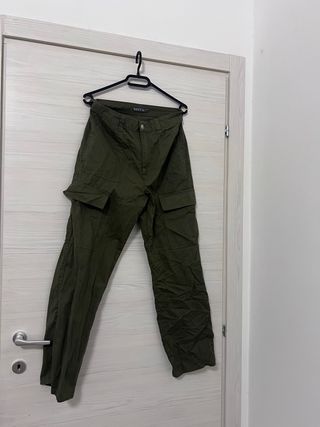 Pantaloni cargo verdi