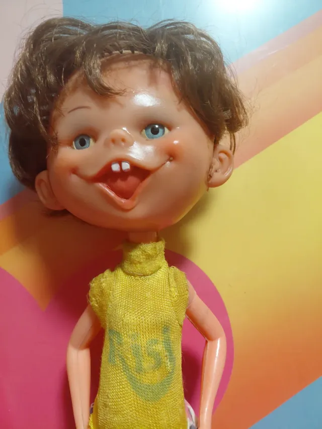 Muñecos risis años 80