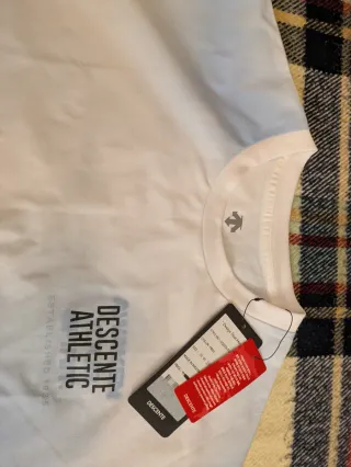 Camiseta Descente Athletic nueva