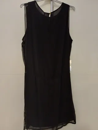 Vestido fiesta negro con detalles dorados