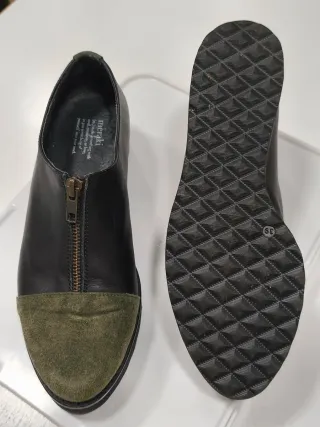 Meraki Zapatos Negros y Verdes con Cremallera