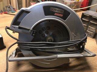 Sierra Circular Kenston 2000W