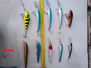 Señuelos de pesca tipo Rapala