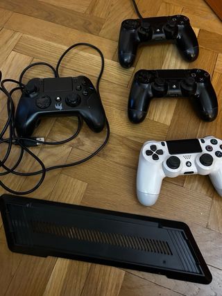 PS4 Pro 1TB Jet Black + Juegos