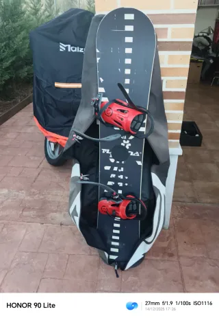 Tabla Snowboard Tijuana con Fijaciones Rojas