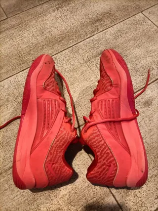 Zapatillas Nike Baloncesto Rojas