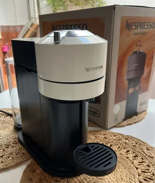 Cafetera Nespresso Vertuo Next DeLonghi