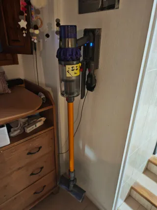 Aspirapolvere Dyson V10 Absolute