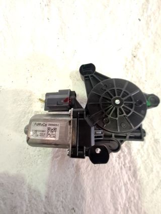 MOTOR ELEVALUNAS DELANTERO DERECHO FORD MUSTANG MACH-E