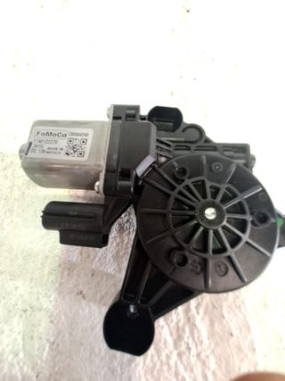 MOTOR ELEVALUNAS TRASERO DERECHO FORD MUSTANG MACH-E