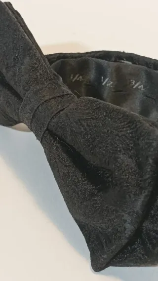 Pajarita Zara Paisley Negra