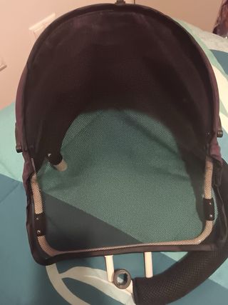 Triciclo infantil con capota y cesta