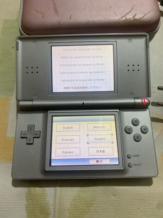 Nintendo DS Lite Gris + Funda Rosa + Cargador
