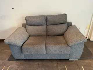 Sofá gris 2 plazas