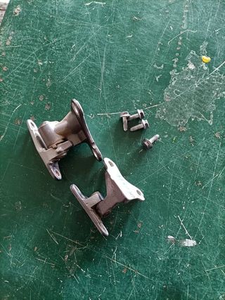 BISAGRA PUERTA TRASERA IZQUIERDA MITSUBISHI COLT BERLINA 5 (