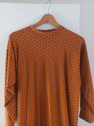 Vestido naranja manga larga