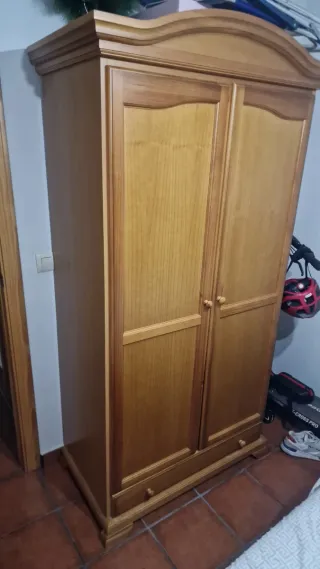Armario de pino 2 puertas y  1 cajon