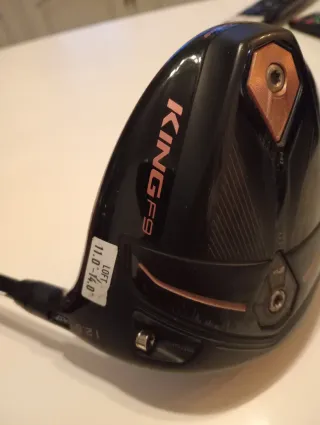 Palo de golf Cobra King F9