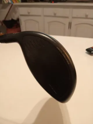Palo de golf Cobra King F9