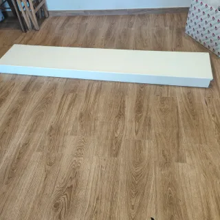 Estanterías con luz