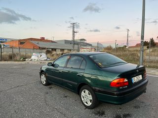 Toyota Avensis 1998