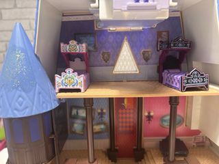 Castillo Frozen Disney con figuras