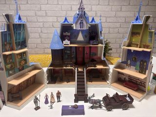 Castillo Frozen Disney con figuras