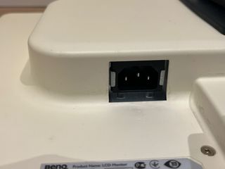 Monitor de ordenador en buen funcionamiento.