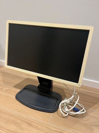 Monitor de ordenador en buen funcionamiento.