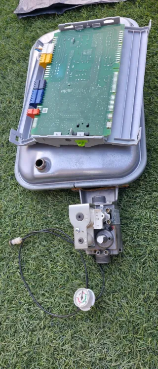 Ricambi per caldaia murale a gas Junkers