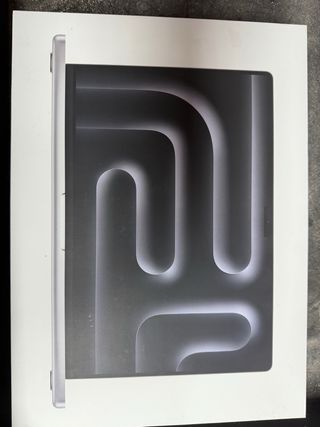 MacBook Pro 16 M3 Pro (Nov 2023) - Como nuevo