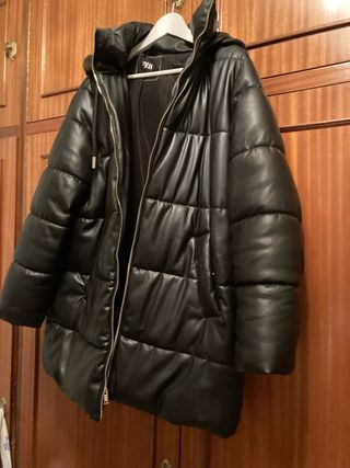 Abrigo Zara Piel Negro Talla M