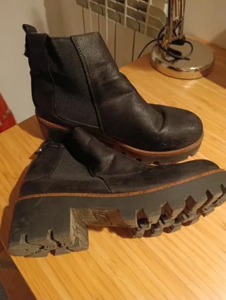 Botas Mustang Negras Talla 38