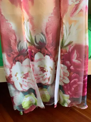 Abito cerimonia donna fantasia floreale.